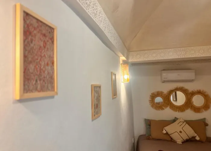 Riad Sanwa